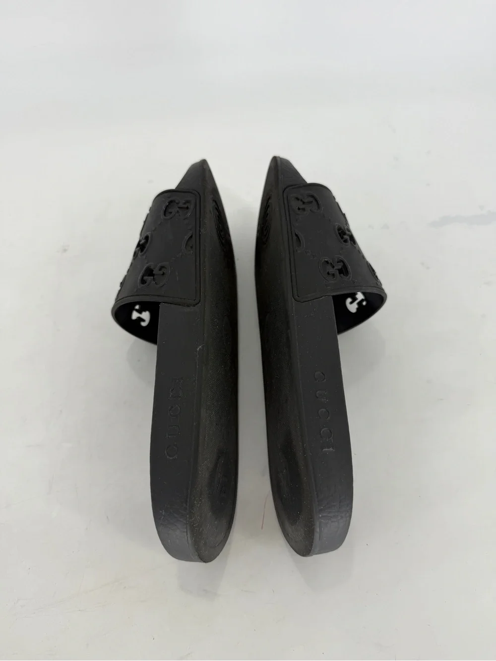 Gucci authentic black